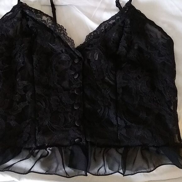 Delicate little black cami top with ruffled bottom - Picture 2 of 9